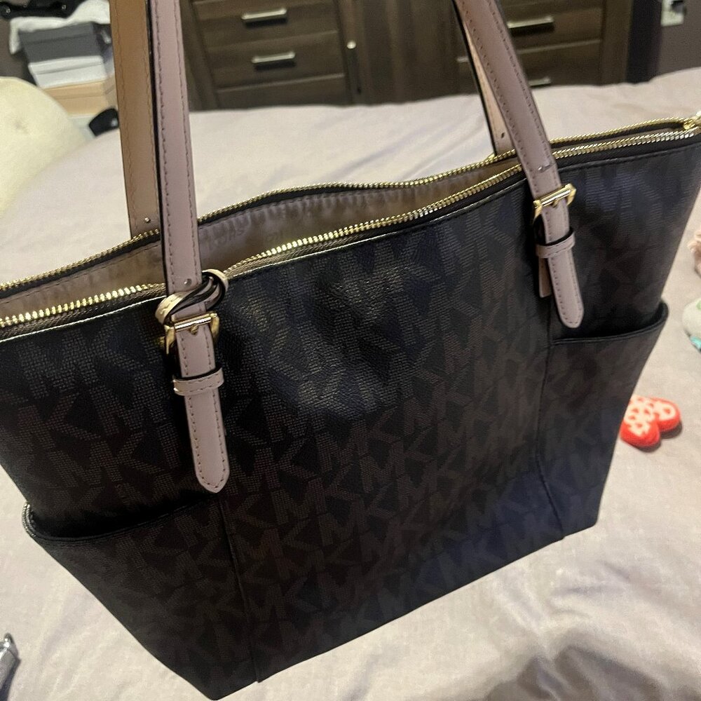 Michale kors bag